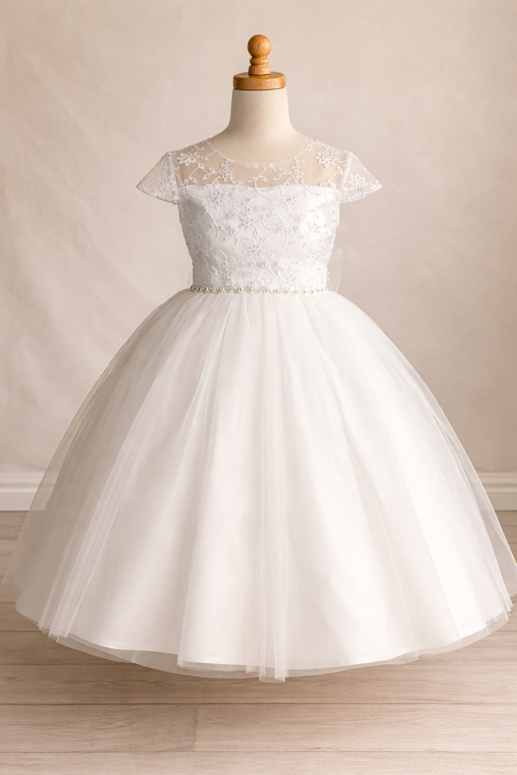 743 Girls White Communion Dress w/ Embroidered Tulle & Sequins & Pearls (NEW)