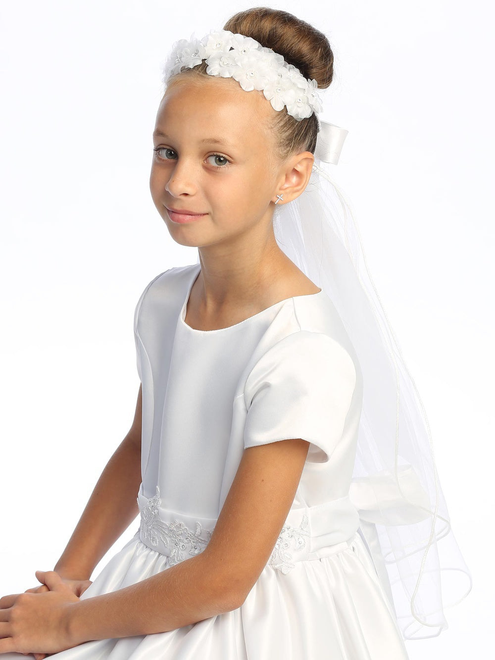T-351 - 24" Flower & Rhinestone Communion Veil - white - T 351 Front