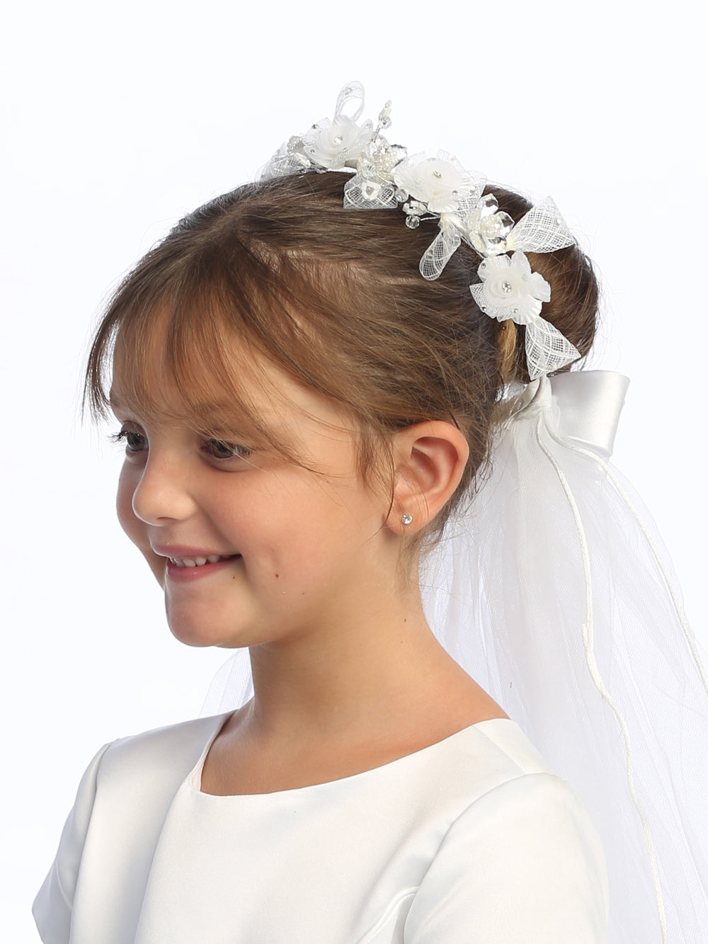 T-426 - 24" Organza Flower & Lace Ribbon Communion Veil - white - T 426 Front